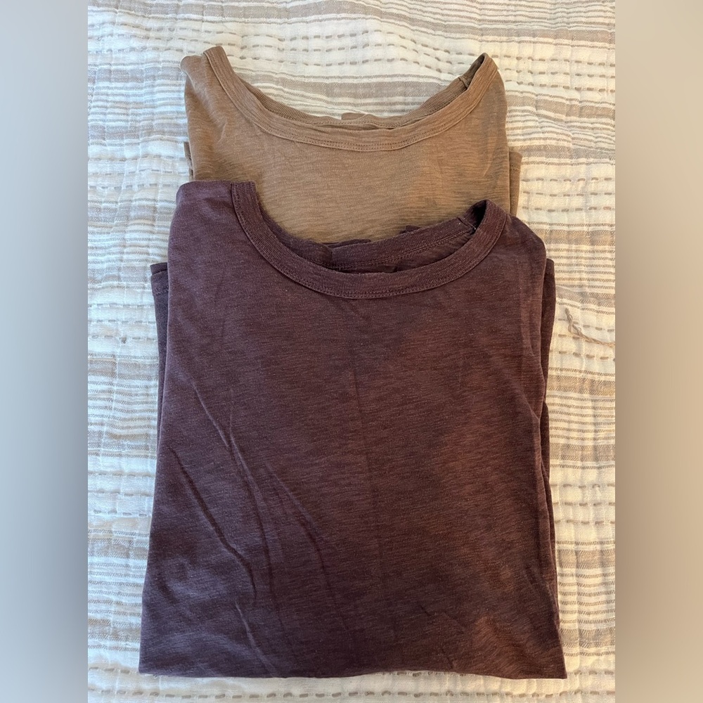 2 Old Navy Women's Short Sleeve Tops - Brown and Tan